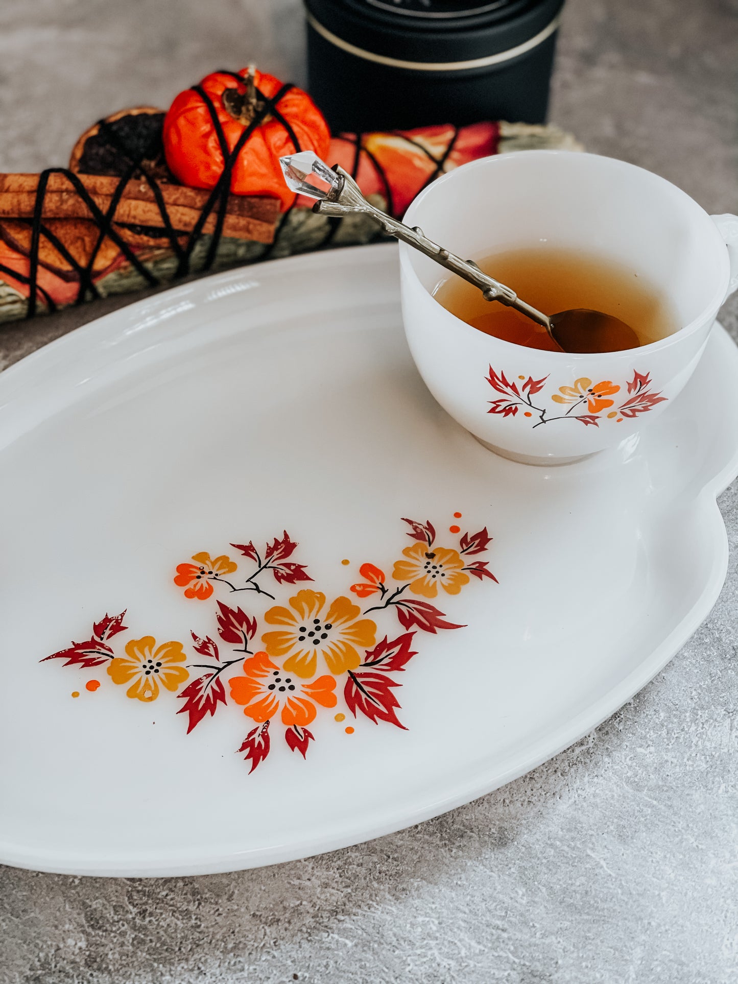 Vintage "High Tea" Set - Teacup & Rolling Tray